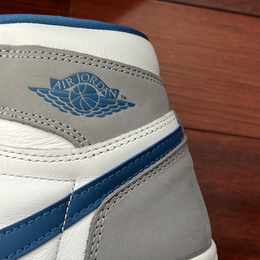 Air Jordan - Picture 4 of 11
